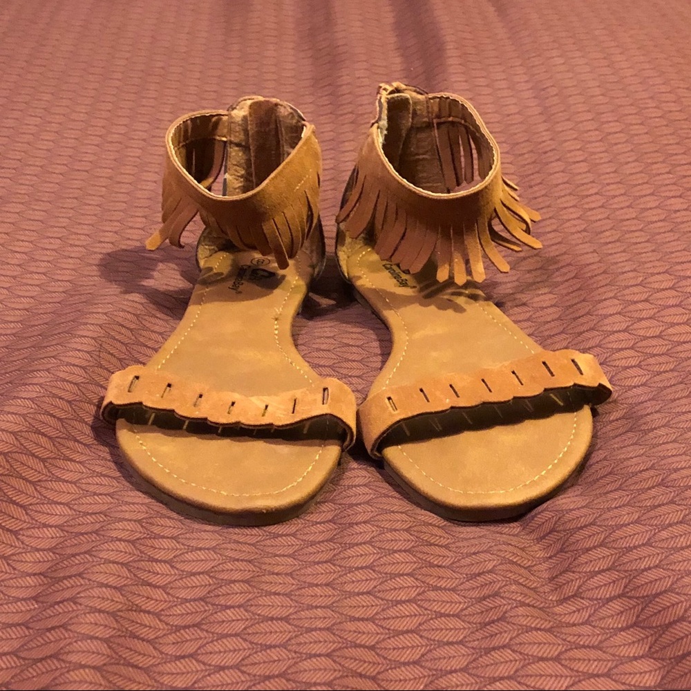 Fringe sandals